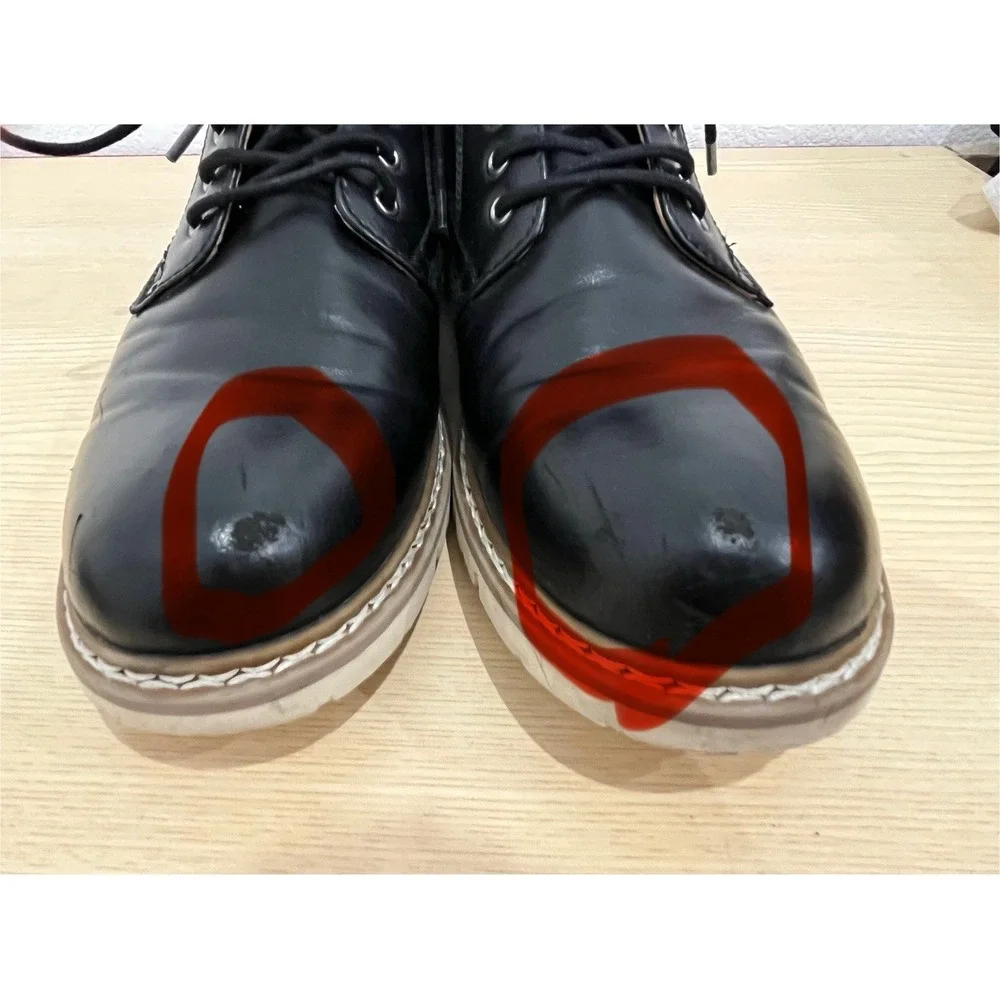 Men's Steve Madden size 8.5 Black‎ Chukka Boots.